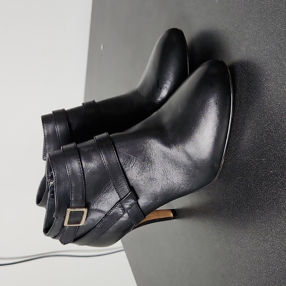 Vince Camuto Black Leather Vadirya Booties size 9 - Picture 1 of 12